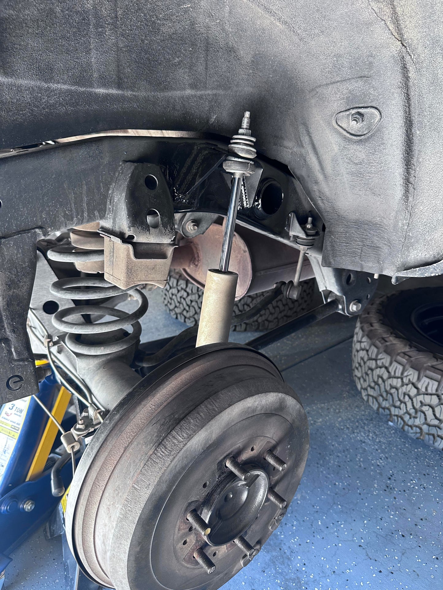 1996-2002 4runner Outboard Shock Mount Brackets